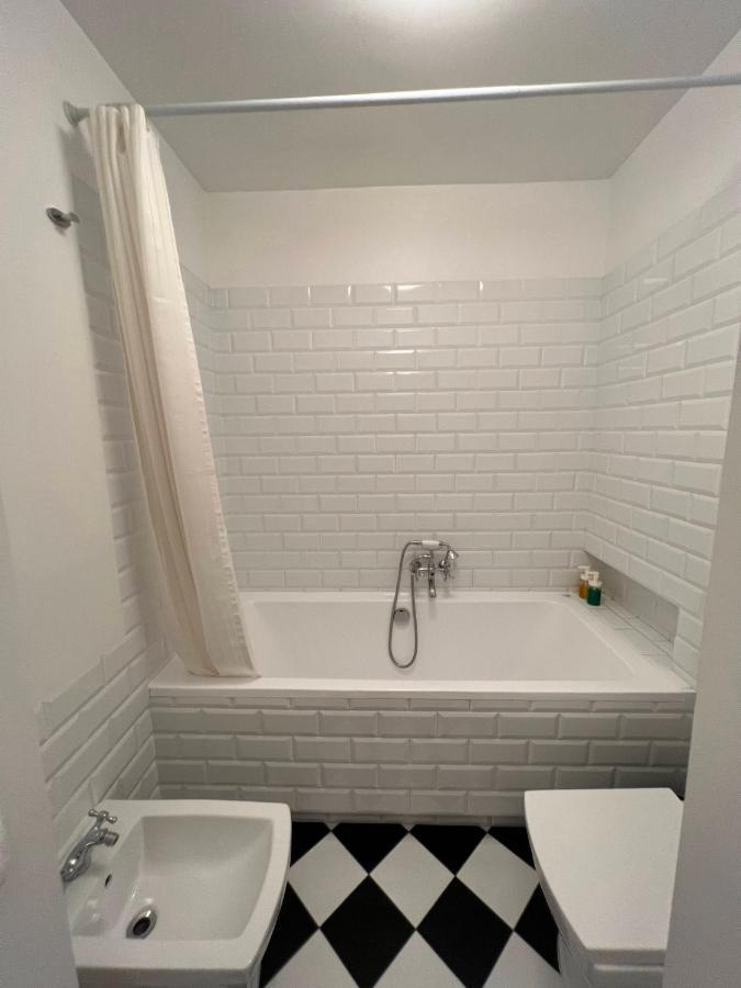 Old Town Piwna Apartment Варшава Екстер'єр фото